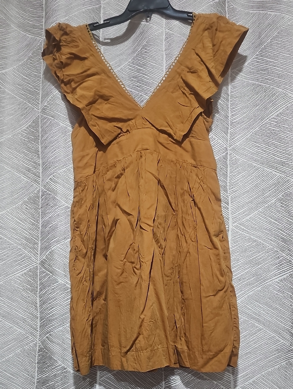 Anthopologie Women's V-Neck Ruffle Sleeve Dress in Camel